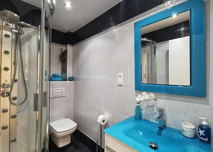 Turquesa :) Parking And Wifi Appartamento